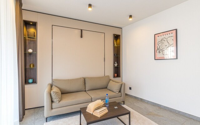 Icon H 301 Suite Micro-living