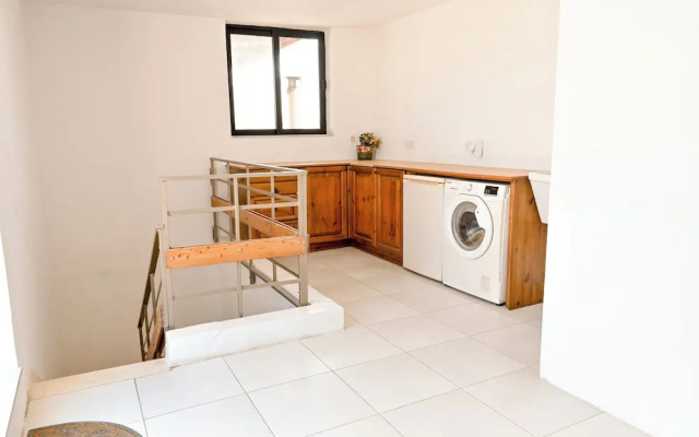 Mediterranea Sunny Maltese Townhouse
