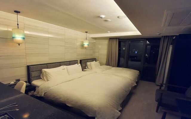 Busan Seomyeon YUNA Hotel Business