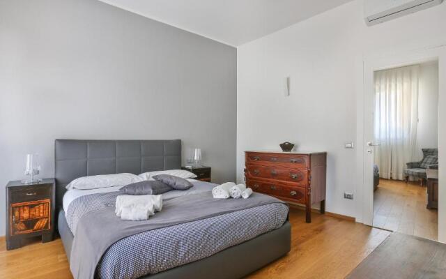 Luxury Pontevecchio Duplex 5 STARS APARTMENT- hosted by Sweetstay