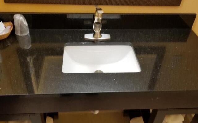 The Royal Victorian Motel