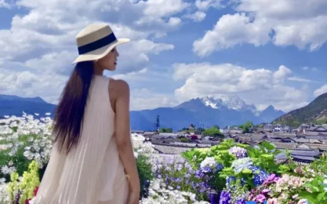Jili Private Luxury Snow Mountain Scenic Resort Courtyard (Sifang Street Store) – People – Lijiang