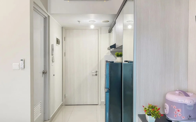 Best Place And Restful Studio At Apartment Springlake Summarecon Bekasi