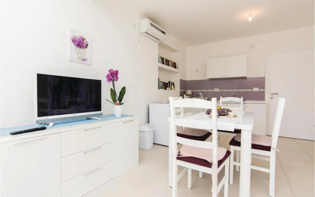 Two-Bedroom Apartment in Pakostane