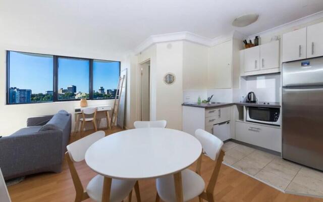 1 Bedroom Apartment In CBD Views