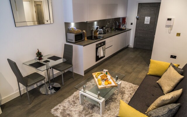 Brickfield Court Serviced Apartment by Ferndale