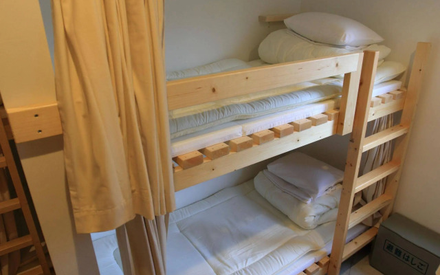 plumhostel