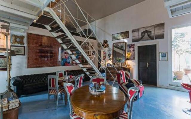 Loft Garibaldi Rooms And Suites