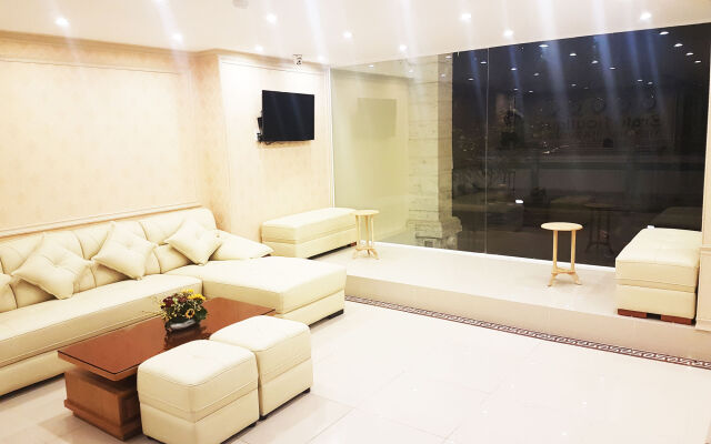 SAZI Erato Hotel - Free Airport & Breakfast