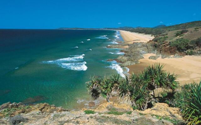 Azure Vista - 3 Bedroom Unit - Ocean Views