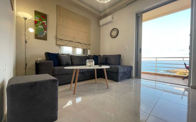 Inviting 2-bed House in Panormos in Rethymno