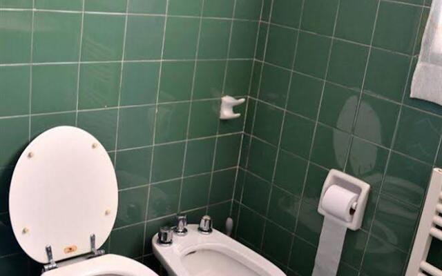 Lemmy Hostel Boutique