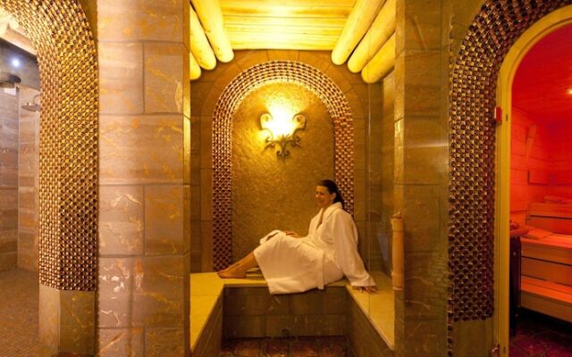 Landhaus & Burg Hotel Romantik