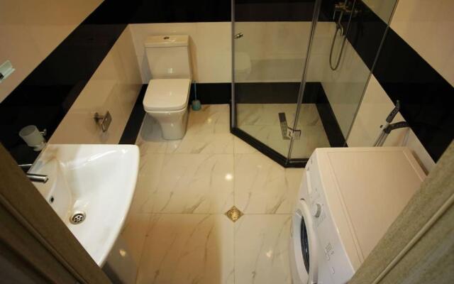 Leo Group Apartment 22-03 Elegance Batumi