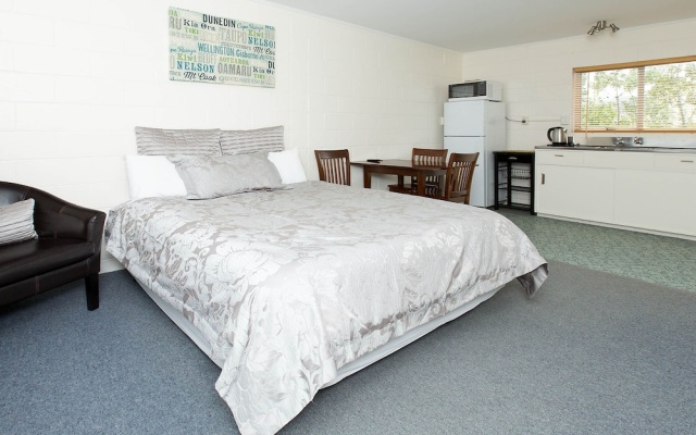 Marina Court Motel – Guest Rooms – Whangarei