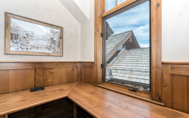 THE Pinnacle by Exceptional Stays