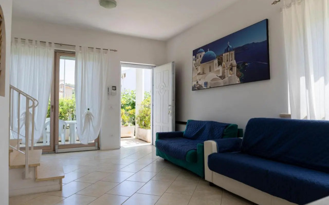 Nice villa only 100m from the beach