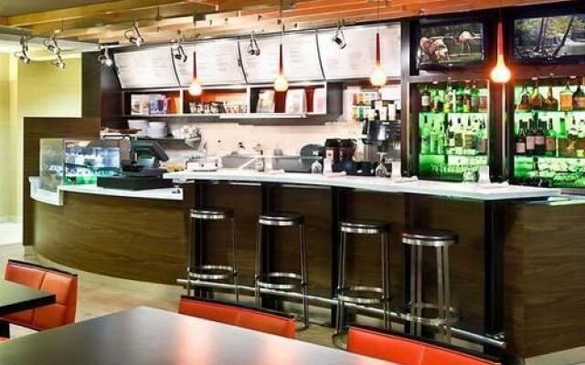 Courtyard Baton Rouge Siegen Lane