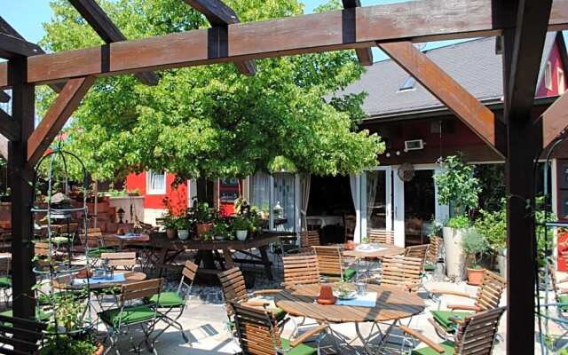 Hotel & Restaurant Zur Linde