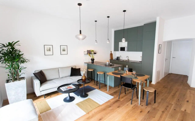 Stilvolle Wohnung mit ruhig gelegenem Balkon