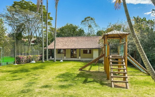 Refúgio de Alto Padrão na Granja Viana