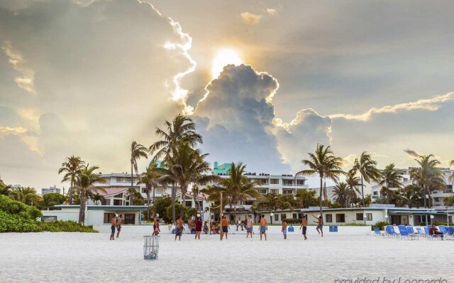 DoubleTree by Hilton Grand Hotel Biscayne Bay