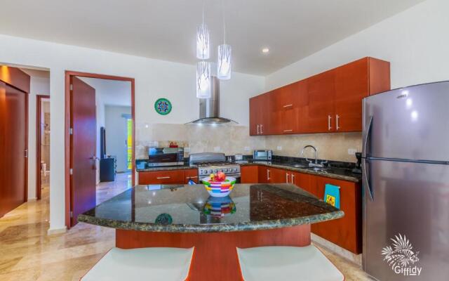 Estrella Del Mar - One Bedroom Suite 102 by Skyrun