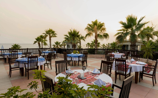 Holiday Garden Resort