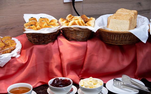 Arushi Boutique Hotel