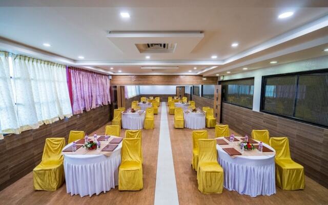 Pride Biznotel - The Maison Anand