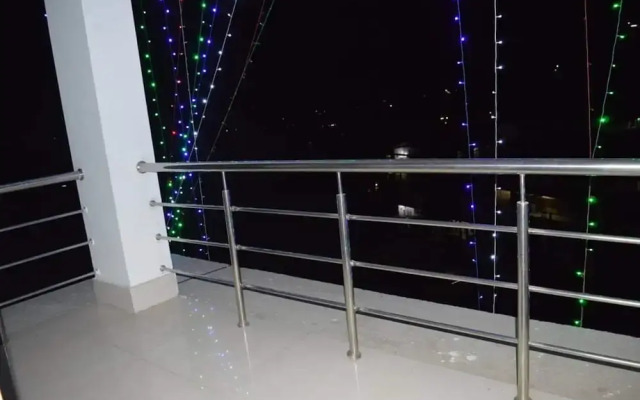 Hotel Yumi Ragi