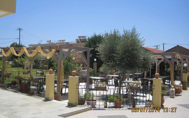 Sunshine Hotel Lardos