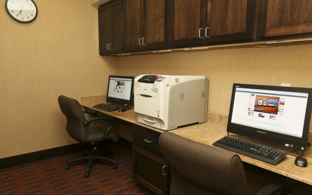 Hampton Inn & Suites by Hilton Fargo Medical Center
