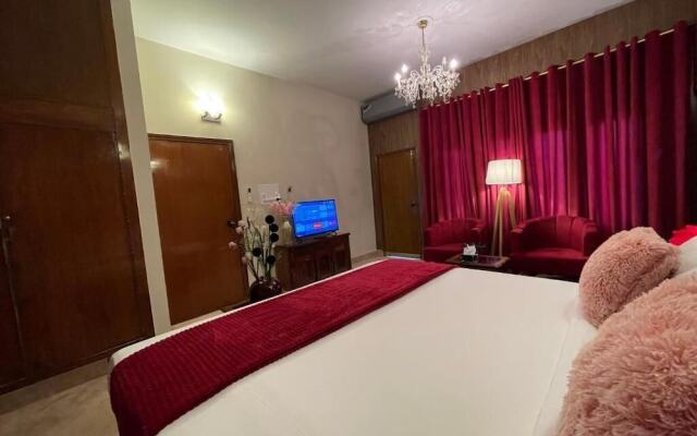 The Life Style Lodges