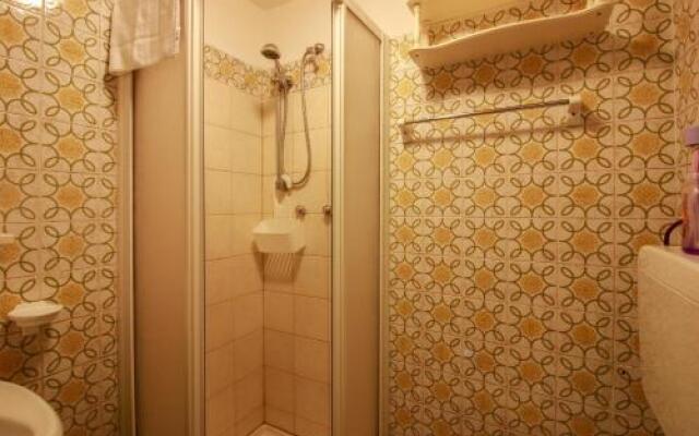 Santi Apostoli Apartment