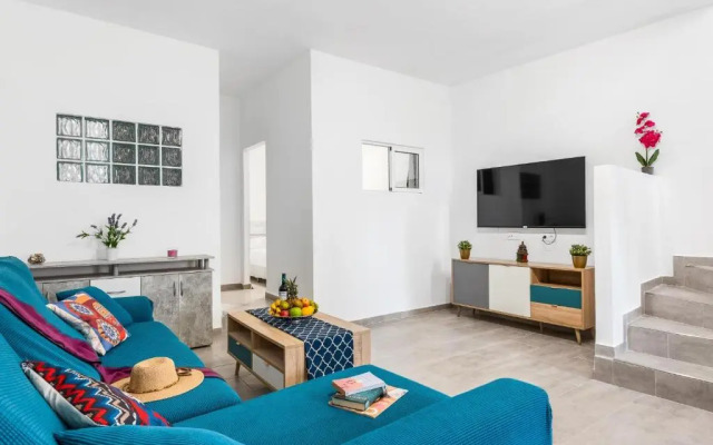 2 THE HOUSE of RISING SUN