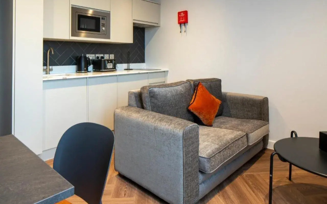 Station Suites
