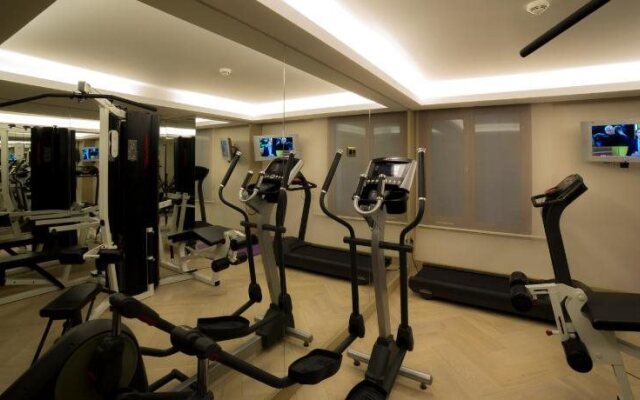 Mega Residence Hotel