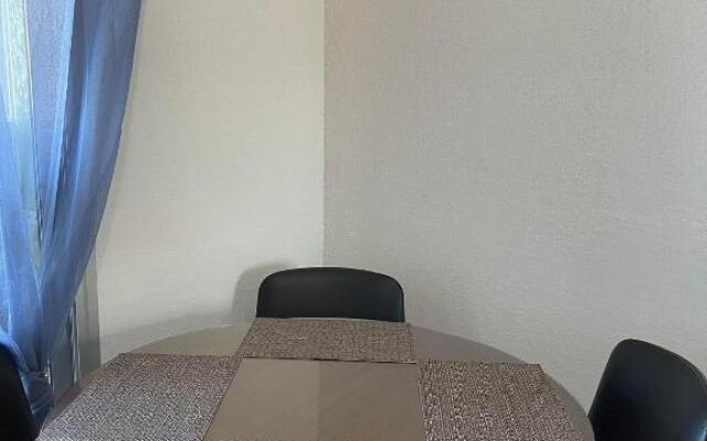 Pavillon à 400m de la plage avec piscine