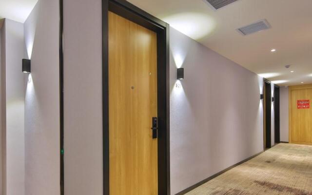GreenTree Esports Hotel Qingdao Licang District Wanda