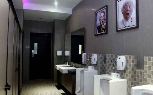 OS Style Hotel