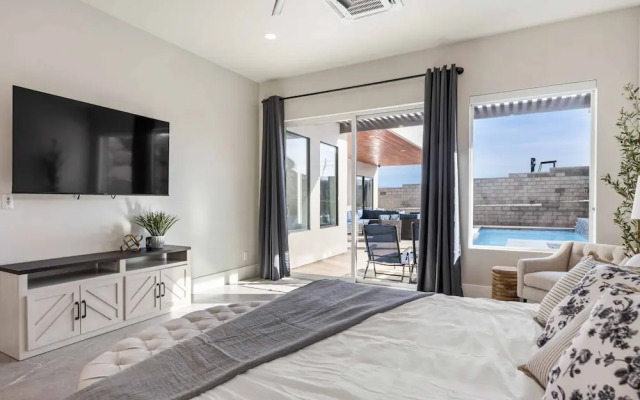 Slice Of Paradise 6 Bedroom Home