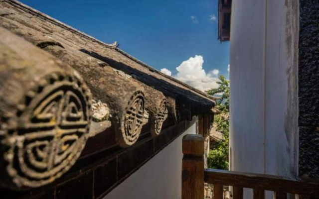 Sina Hotel Lijiang