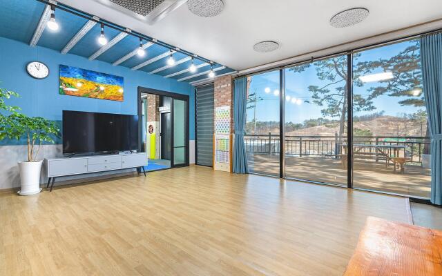 Goseong Pinetree Pension