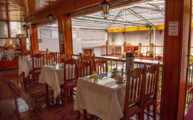 Hostal Monarca
