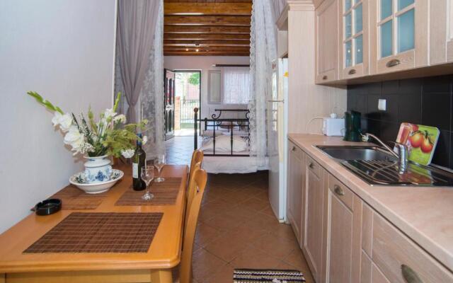 Nandia Studio & Apartment