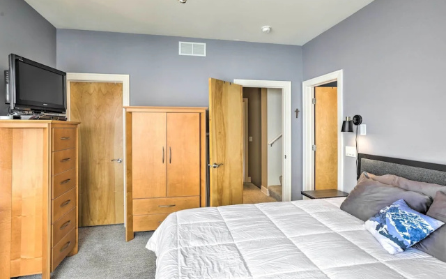 Downtown Condo w/ Rooftop Patio & City Views!