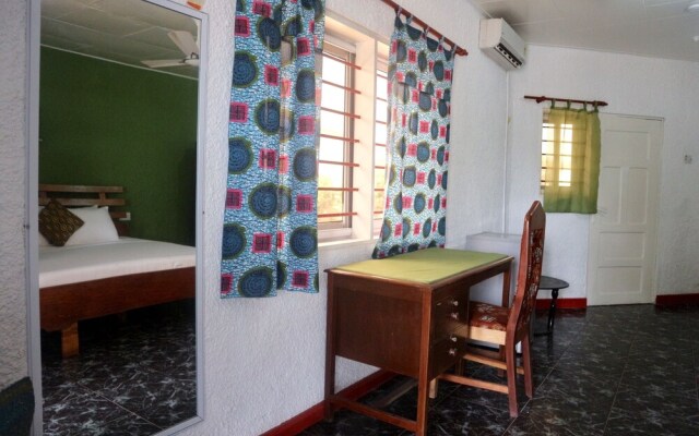 Tills Beach Hotel