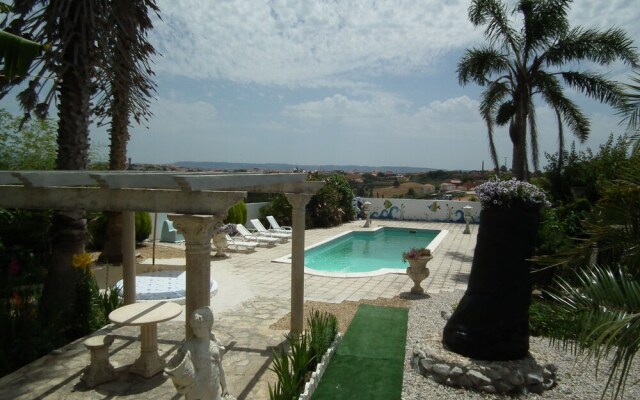 80s RetroStyle Villa