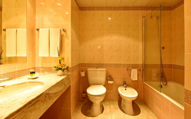 Pestana Village Garden Hotel